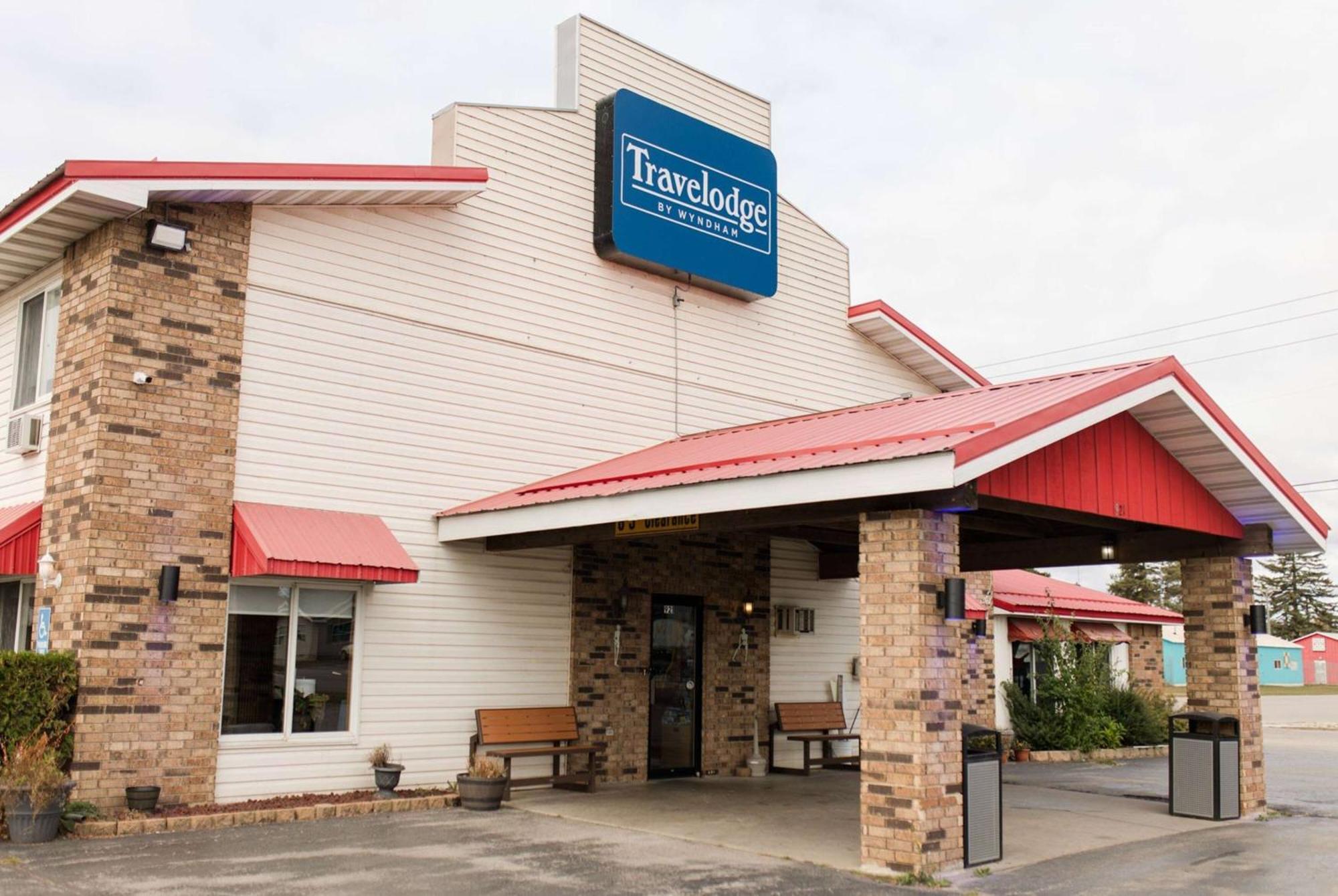 Travelodge By Wyndham Escanaba Exterior foto